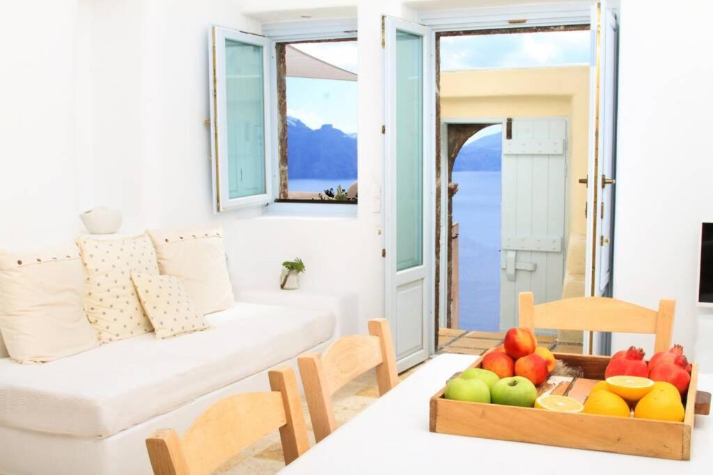 Dionyssos Cave House Villa เอีย ภายนอก รูปภาพ