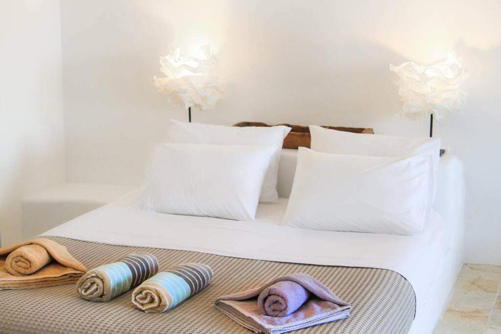 Dionyssos Cave House Villa เอีย ภายนอก รูปภาพ